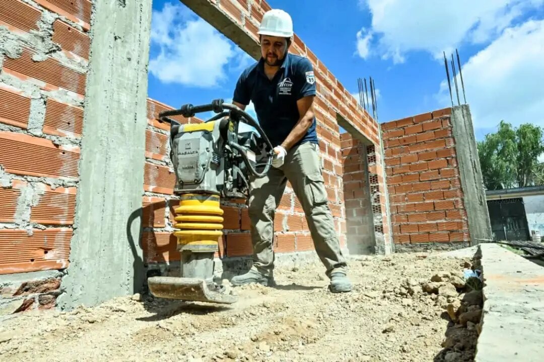 Мэр Буэнос-Айреса посетил строительство новой школы