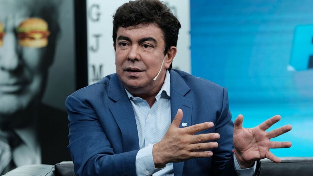Интендант Фернандо Эспиноса обвинен в сексуальном насилии