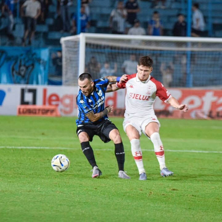 Атлетико Тукуман и Уракан сыграли вничью 1:1