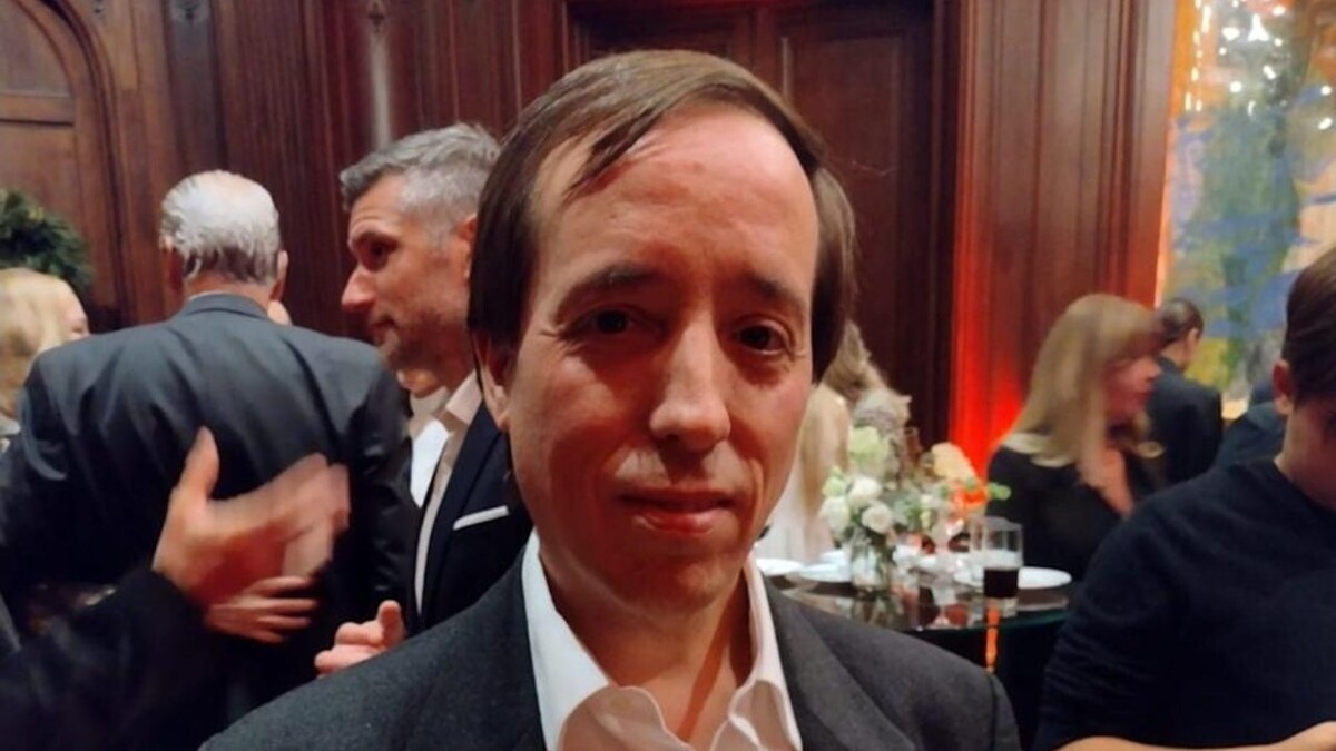 Бизнесмена обвиняют в злоупотреблениях по отношению к одноклассникам его сына