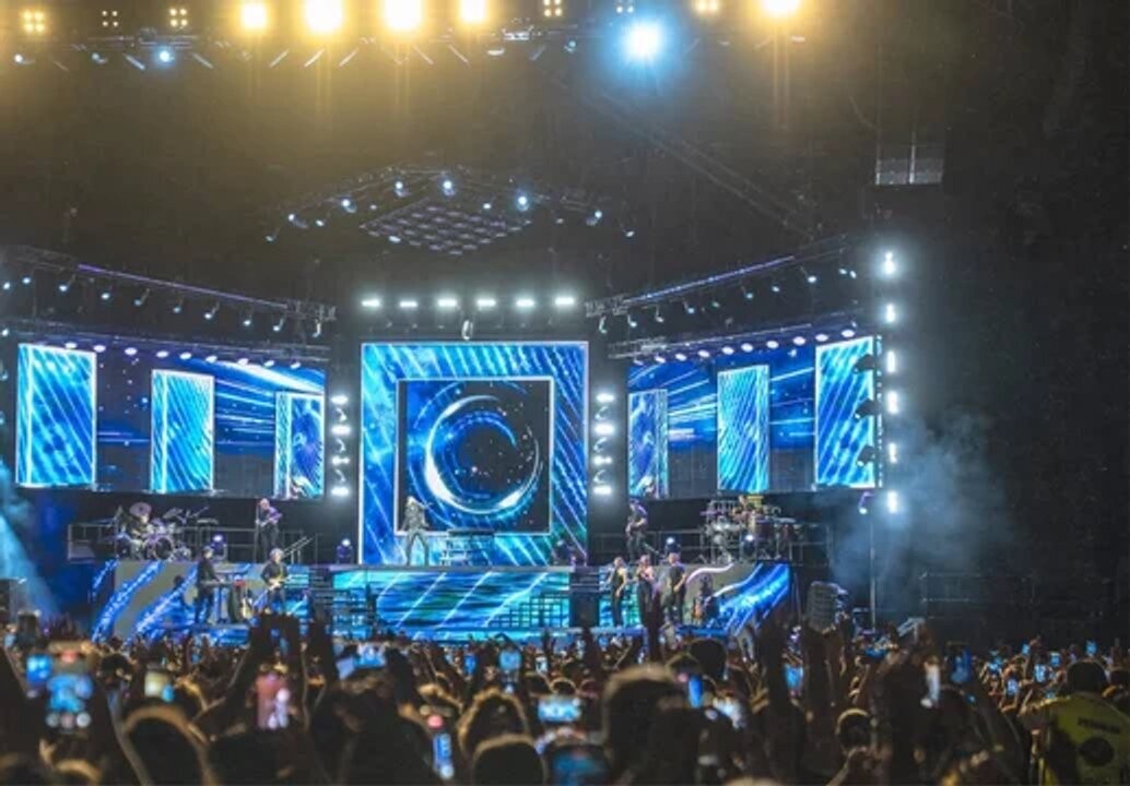 Chayanne concludes Argentina tour with spectacular fan show