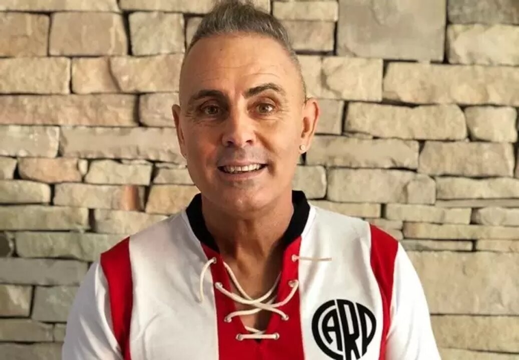 前裁判呼吁对同事采取暴力