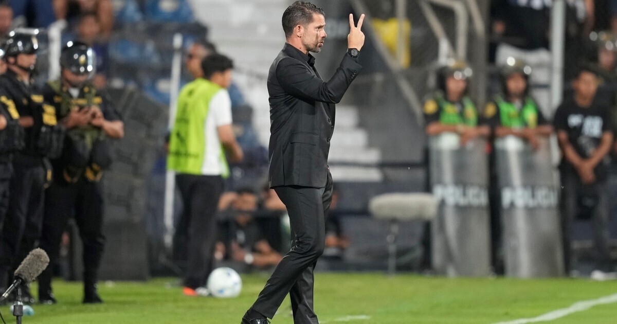 Boca's Coach Reflects on Loss to Alianza Lima