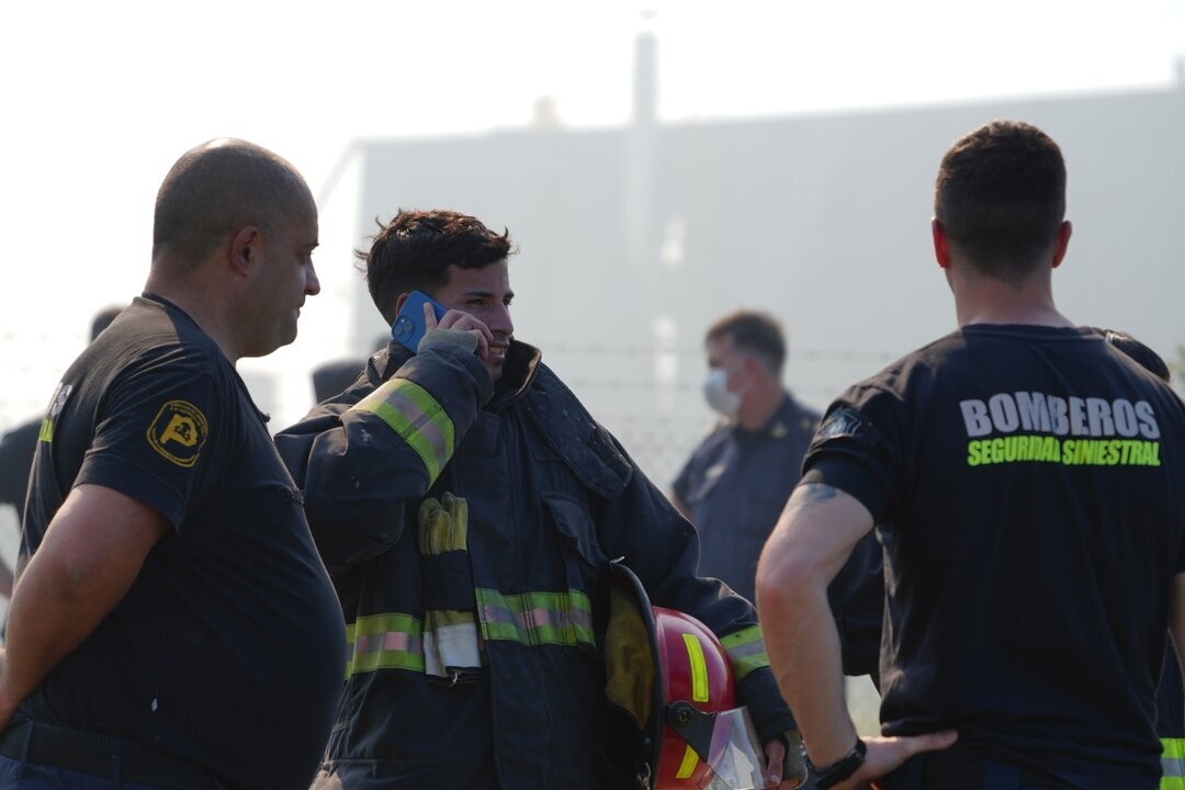 Пожар в Эсейсе: мэр сообщил о состоянии промышленной зоны