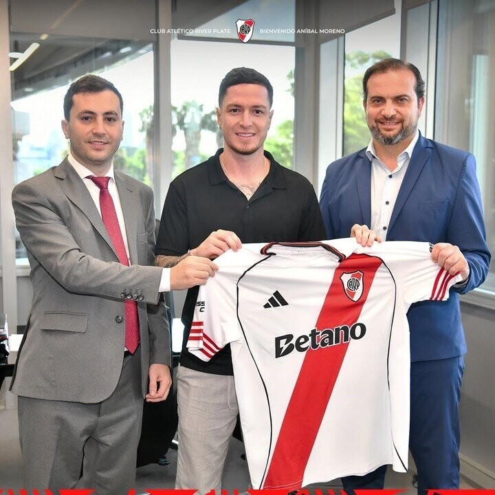 Argentina's Top Clubs Prepare for 2026 Transfer Market