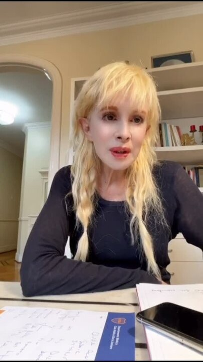 Actress Nacha Guevara Condemns Glacier Law Approval