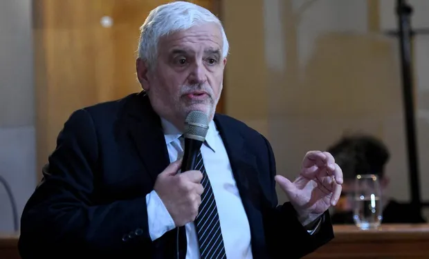 Правительство запросило отставку секретаря по биоэкономике