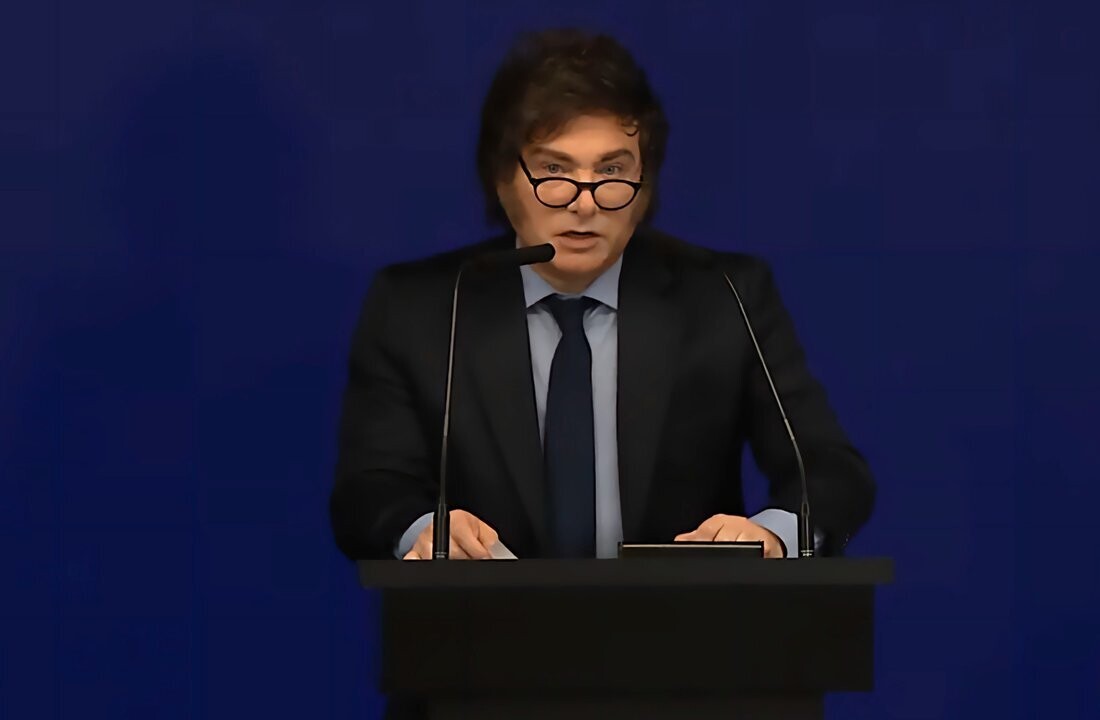 Опрос: Большинство аргентинцев против переизбрания президента Милея