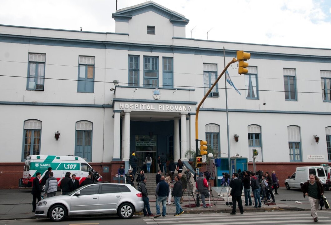 布宜诺斯艾利斯救护车与汽车相撞致三人受伤