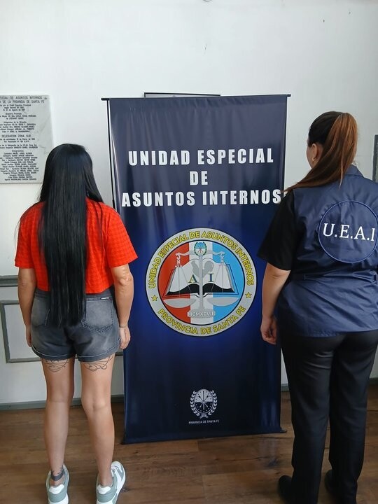 Одна из обвиняемых в деле о самоподжоге в Росарио сдалась властям