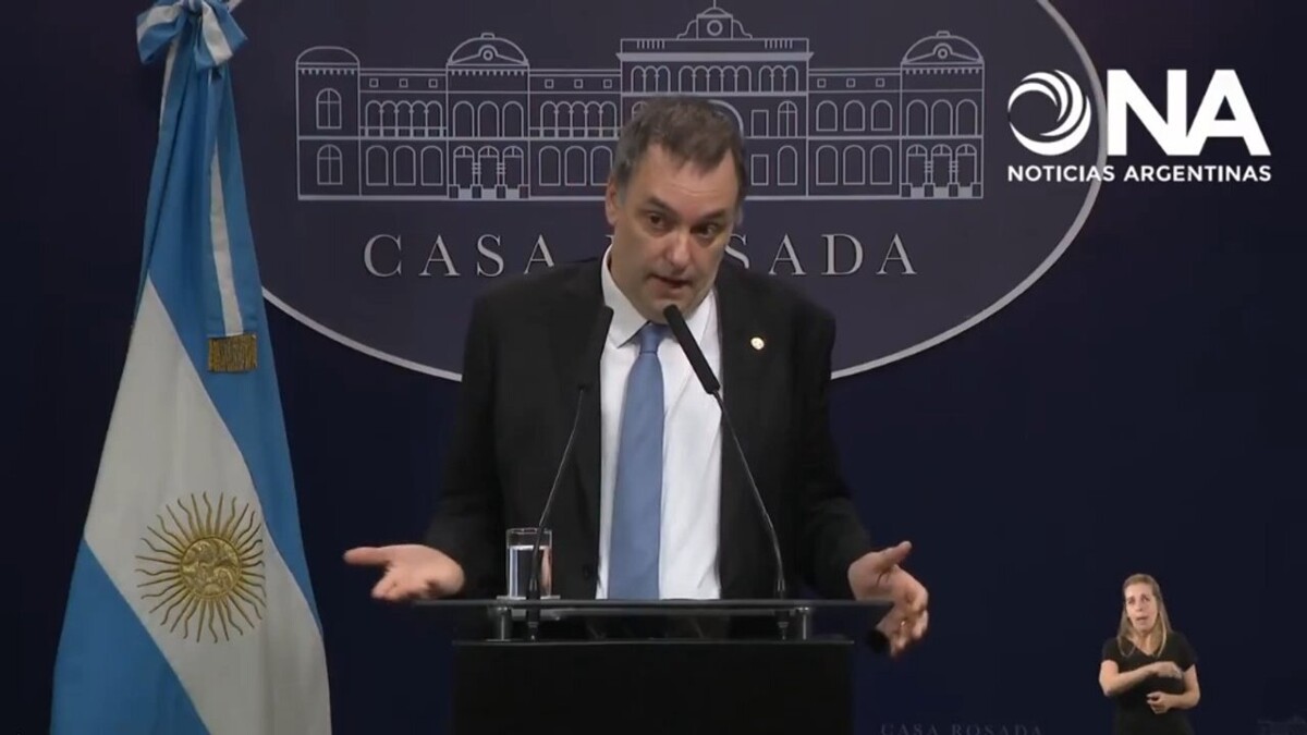 Мануэль Адорни рассказал, где познакомился с Хавьером Милеи