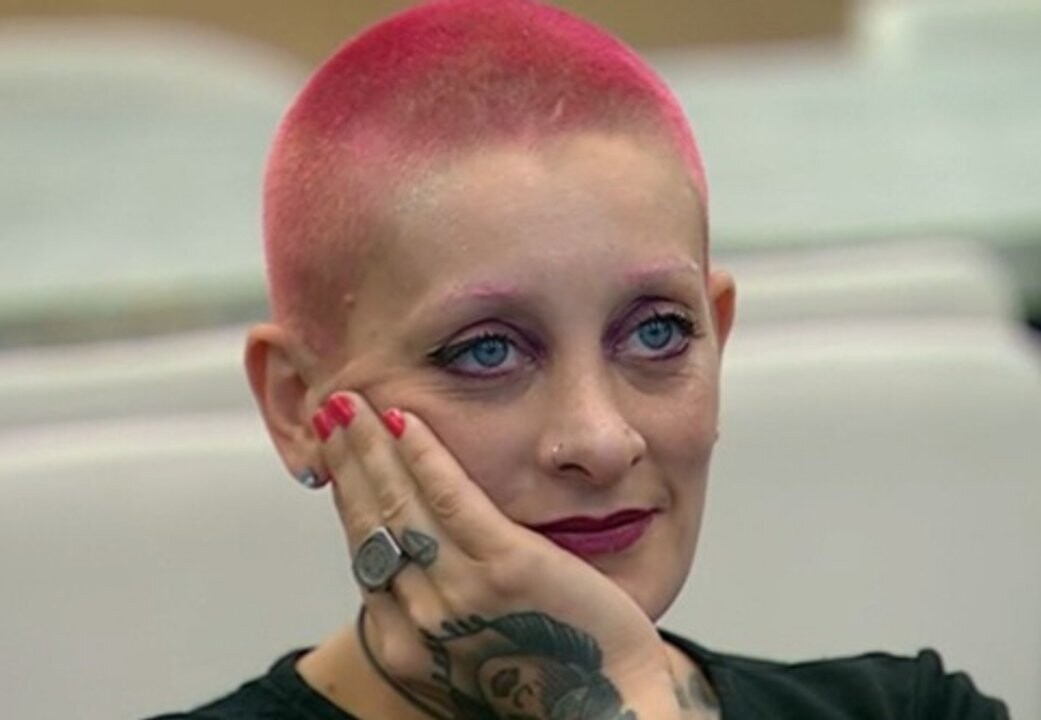 Участники Gran Hermano включены в интенсивную драку перед гала-вечеринкой по исключению