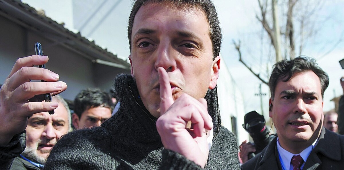 Argentina Dollar Scheme Threatens to Reach Highest Levels of Power