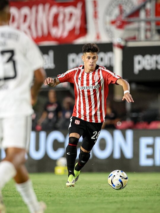 大学生队1-0战胜竞技队