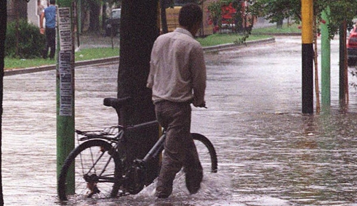 Argentina Issues Yellow Weather Alert for Storms