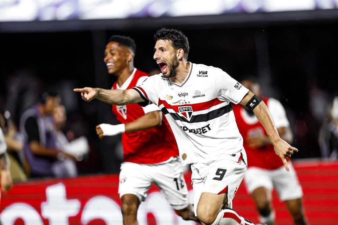 Бывший игрок «Боки» Джонатан Каллери предложен «Ривер Плейту»