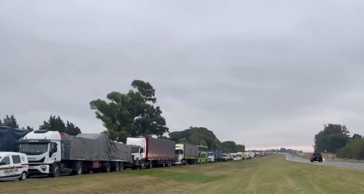 Two Collisions on Route 9 in Argentina