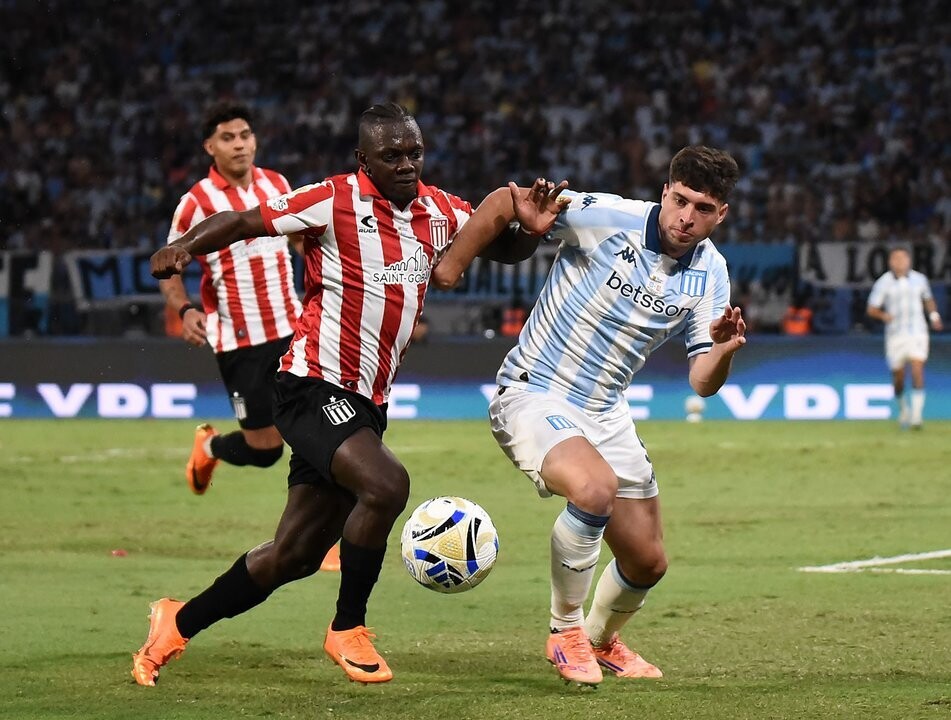 Густаво Костас продлил контракт с «Расингом» до 2028 года