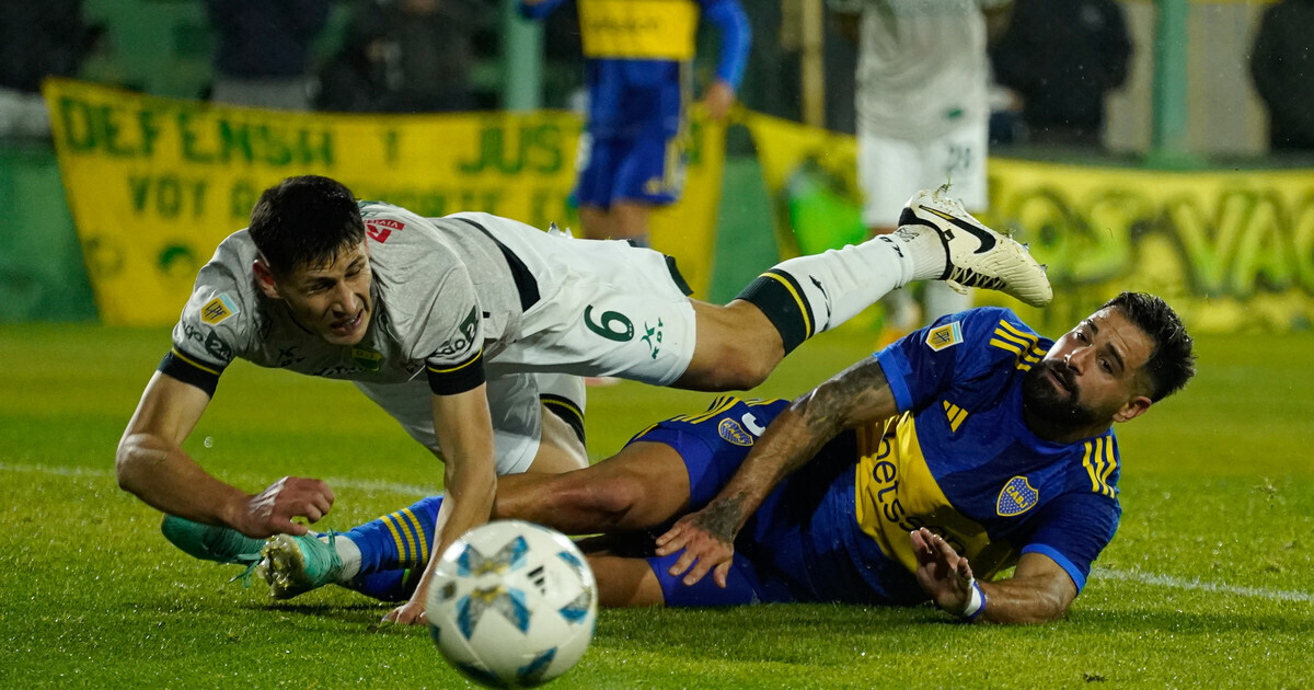 Бока равняется с Дефенса и Хустисия