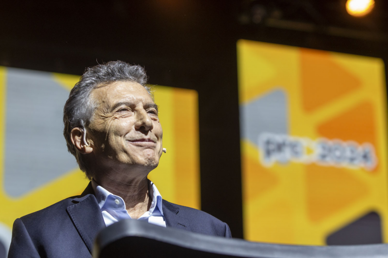 Macri Applauds Reduction of Export Taxes for Agriculture