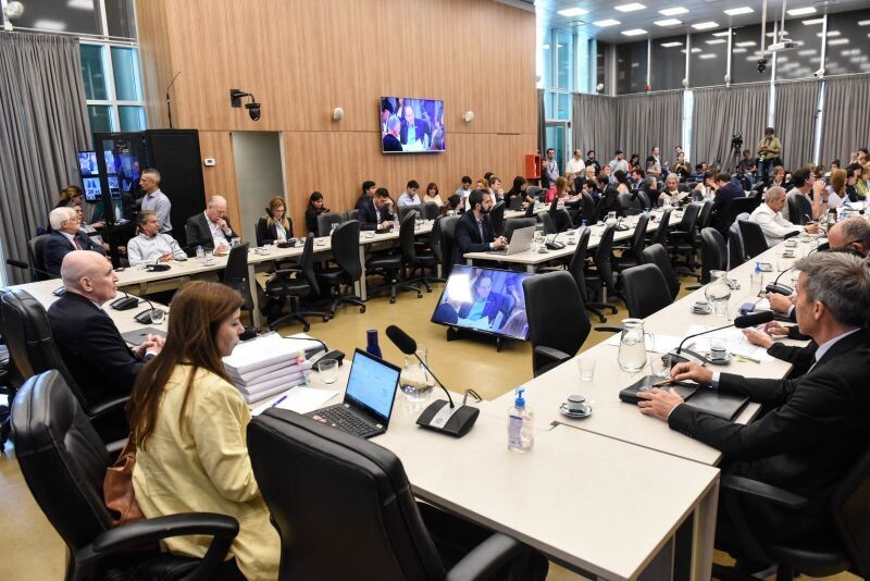 Intensive Budget Debate in Argentina's Congress