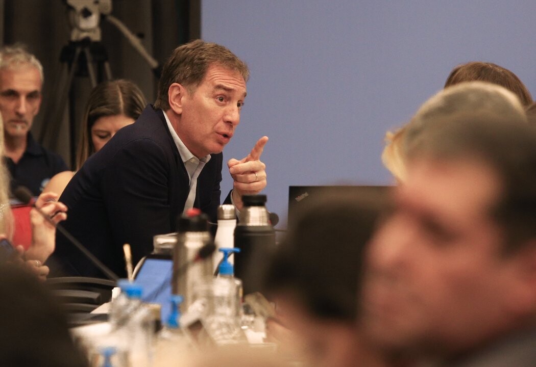 Дебаты о вето на Закон о финансировании университетов