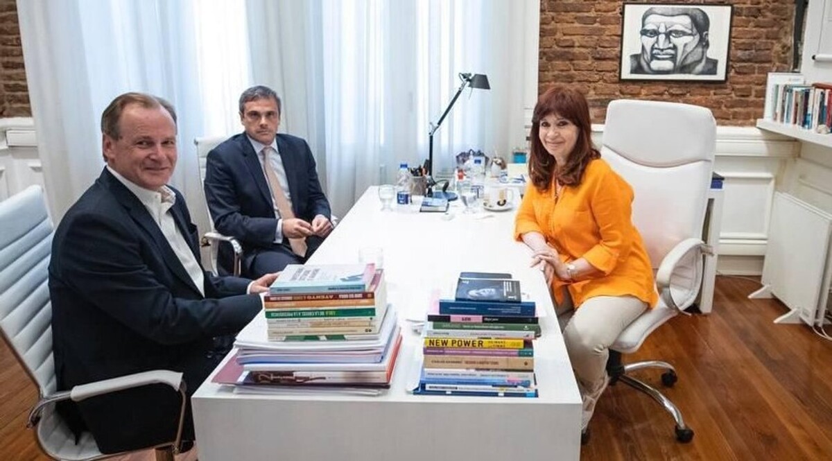 Cristina Fernández de Kirchner Meets Entrerrian Leaders