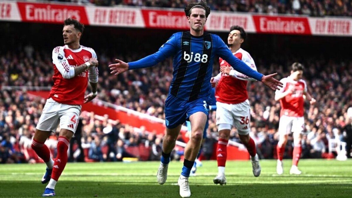 Арсенал неожиданно проиграл Бournemouth