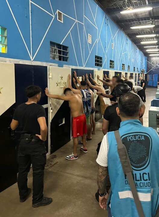 Band in Argentina Dismantled for Sexual Extortion from Prisons