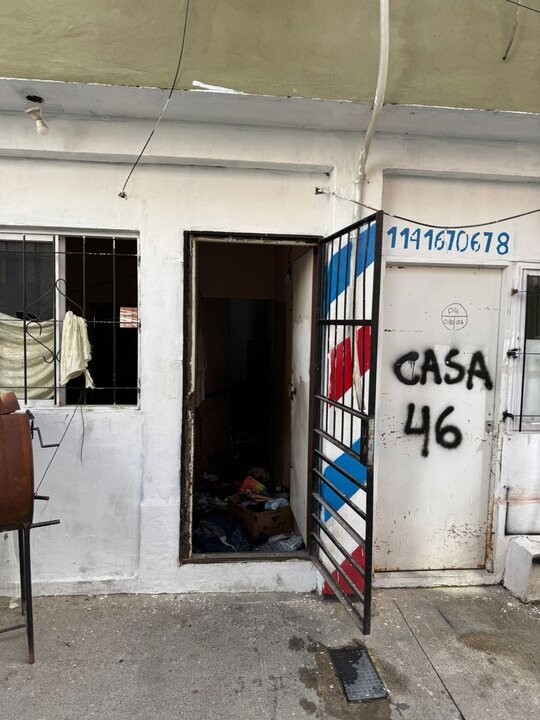 Buenos Aires Police Shut Down Drug Bunker, Arrest Peruvian