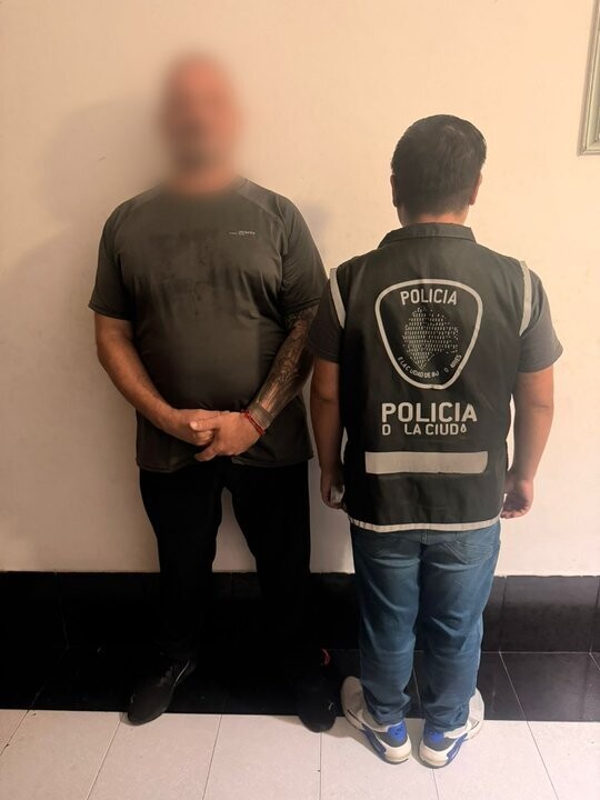 三名飓风队球迷因试图袭击圣洛伦索队球员而被识别