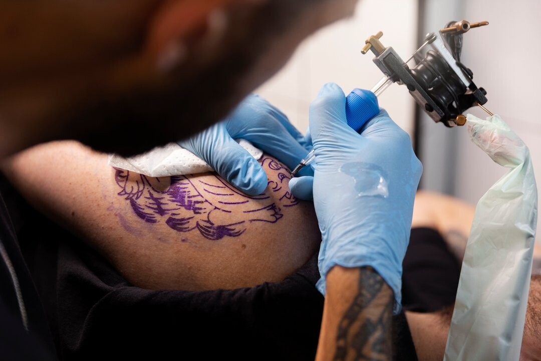 Six out of ten Argentines have tattoos, but the workplace remains the main barrier