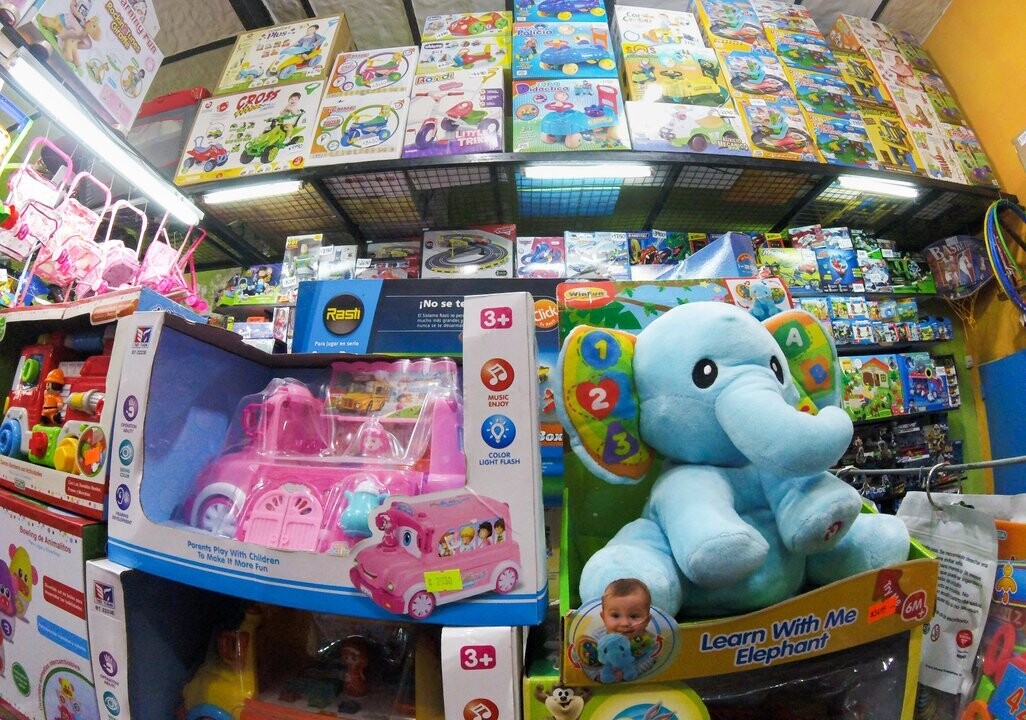 Argentine Toy Industry Crisis Ahead of Christmas