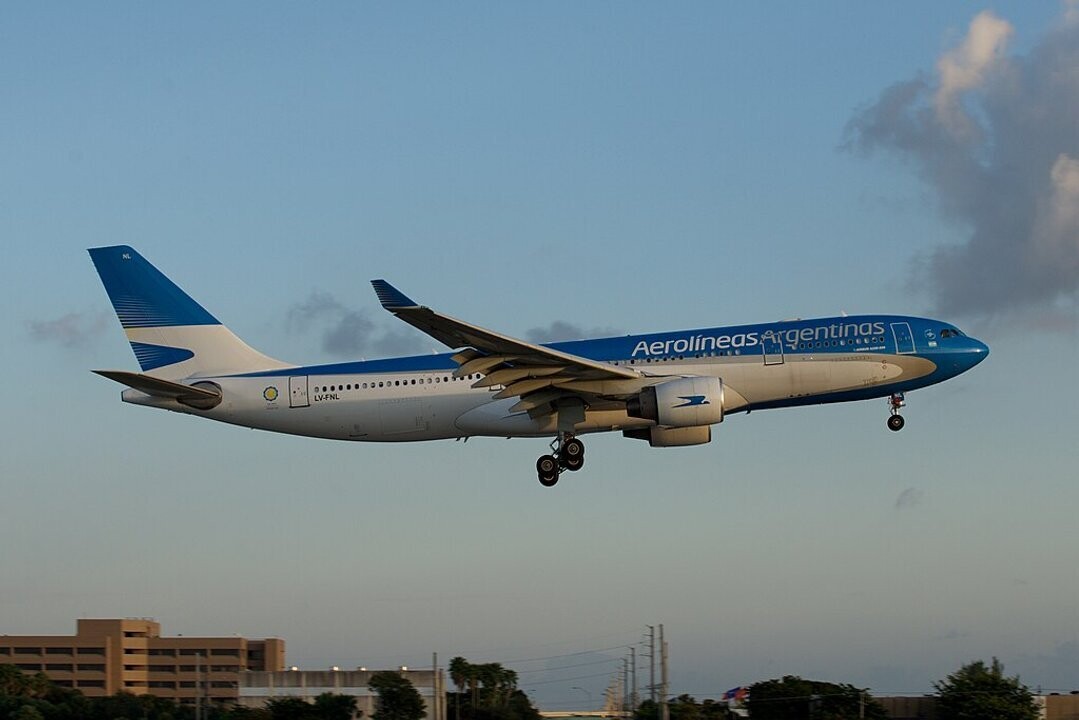 Aerolíneas Argentinas launches special flights for World Cup fans