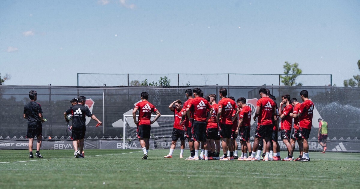 Несмотря на возвращения, несколько футболистов продолжают работать с основной командой