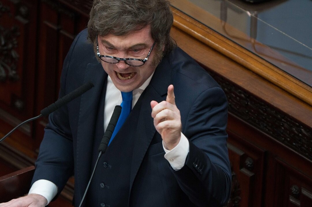 Argentine Government Support Hits Record Low