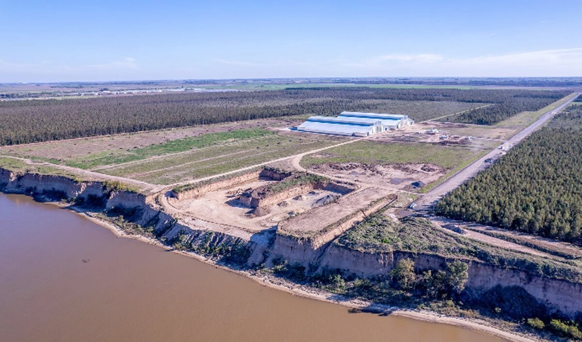 Министерство экономики Аргентины одобрило крупный инвестиционный проект портового терминала