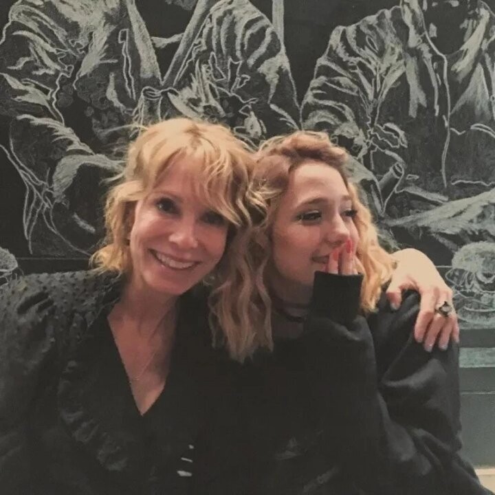 Actress Gloria Carrá shares story about singer daughter