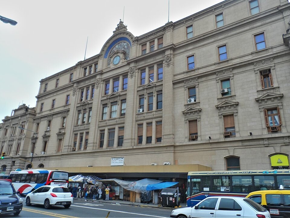 Суд Аргентины приказал выселить компанию из железнодорожного термиала