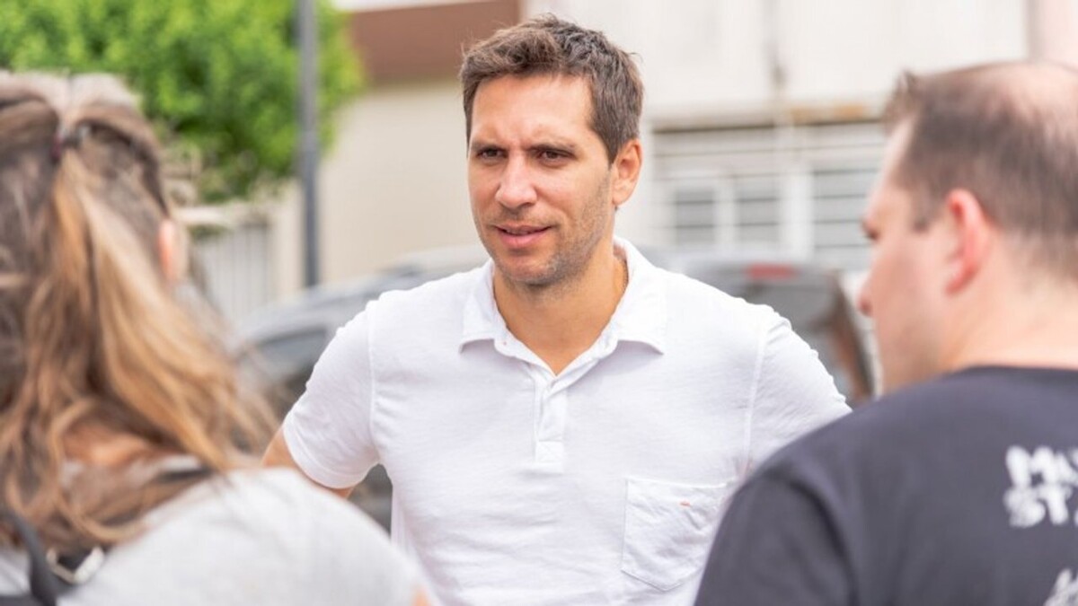 Депутат Пассалья заявил о потере идентичности партии PRO и выборе Милея в качестве кандидата