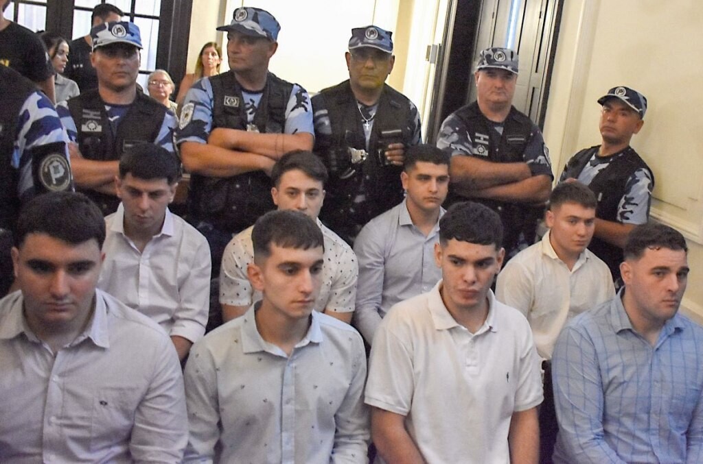 Фернандо Бурландо обвиняет регбистов в умышленном убийстве