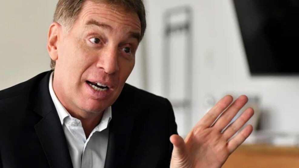 Argentine Minister Backs Auditor Appointments, Distancing from His Party