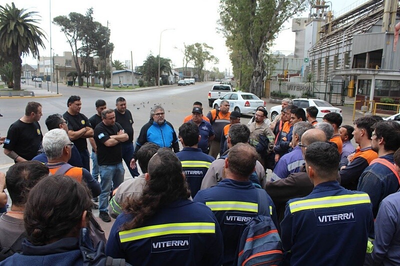 Масложировые рабочие Аргентины достигли соглашения о повышении зарплаты