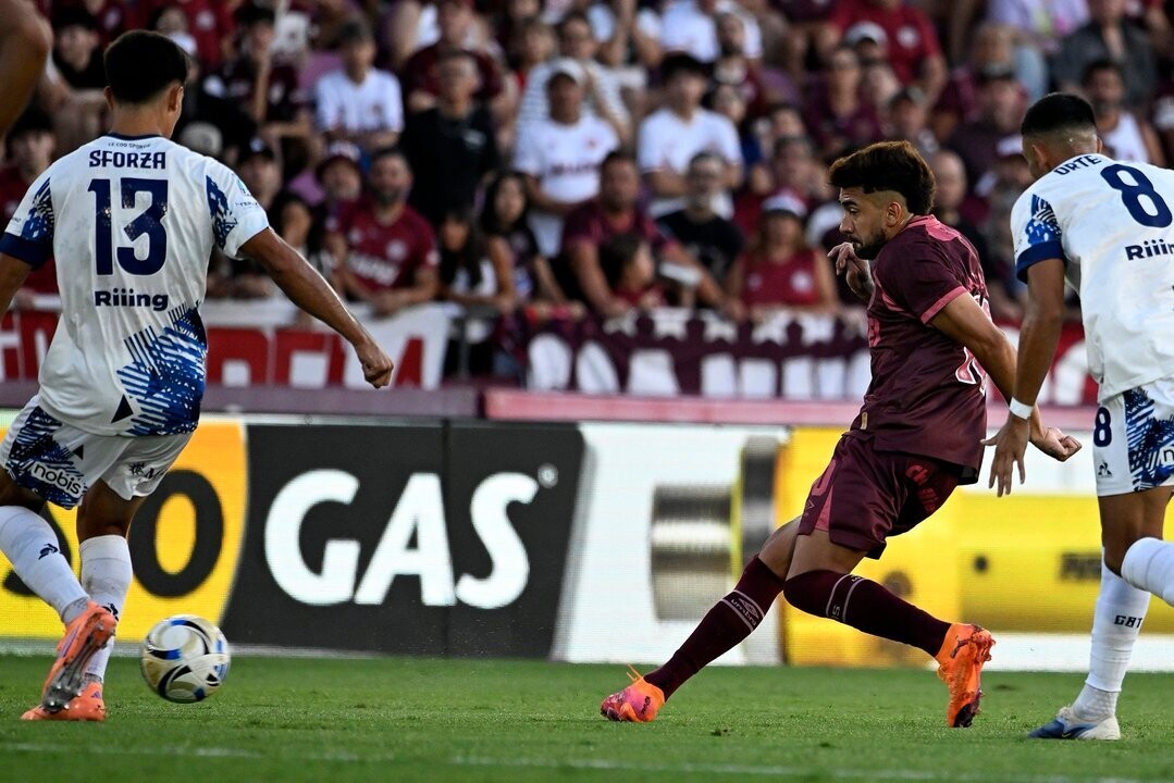 拉努斯与塔列雷斯在春季联赛中战平