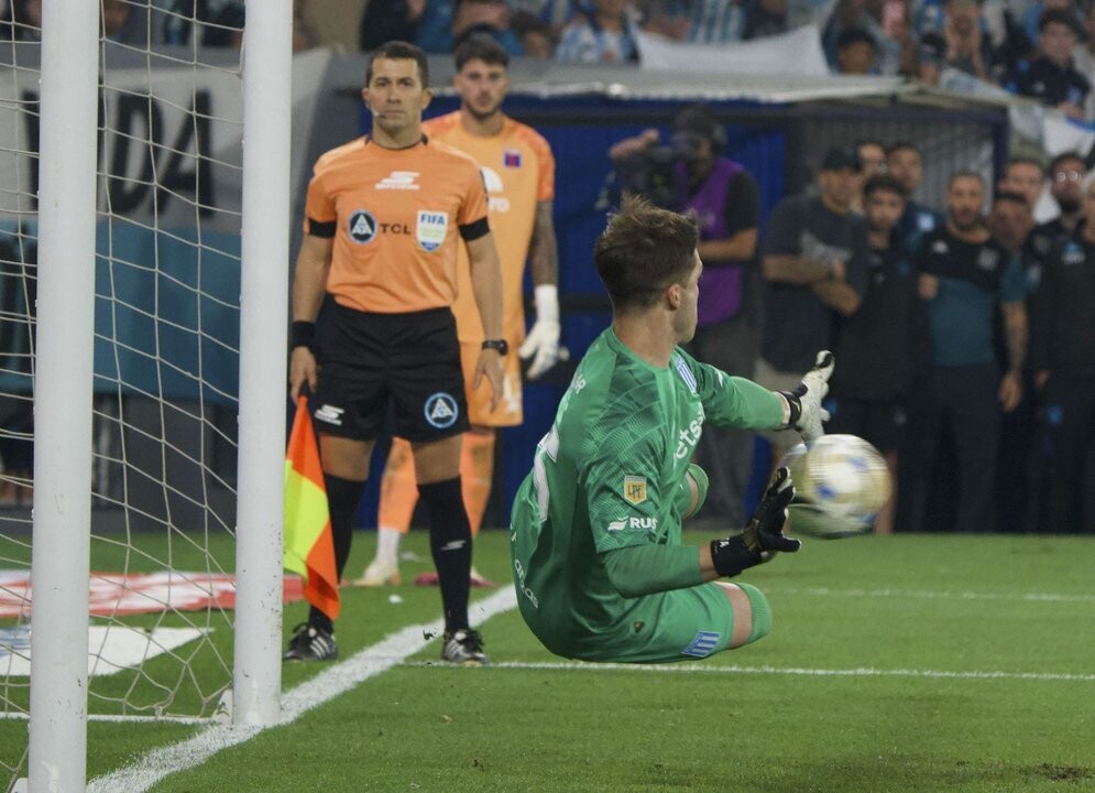 Racing's Facundo Cambes becomes hero against Tigre