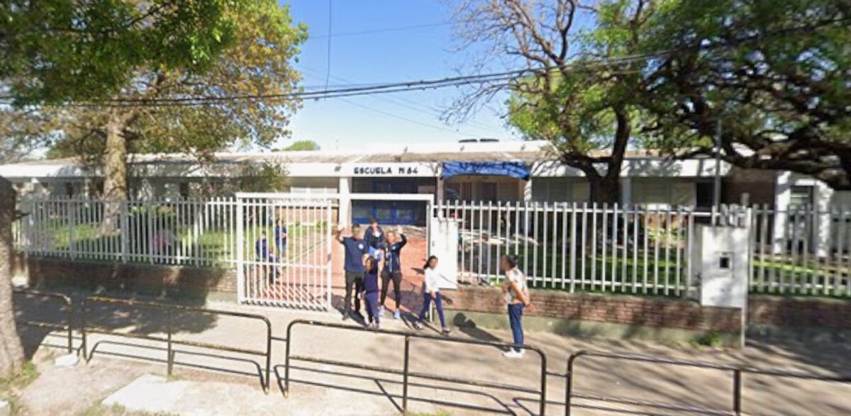 Threats in Rosario Schools: Institutions Closed Due to Drug Warnings