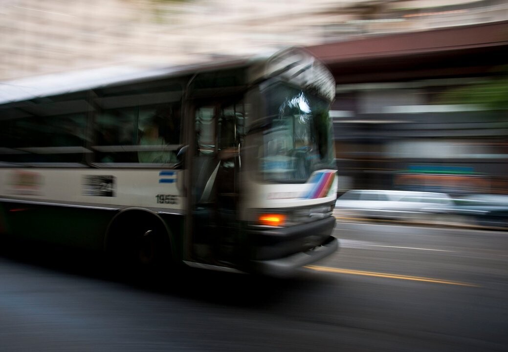 Transport in Buenos Aires Reduces Services Due to Crisis