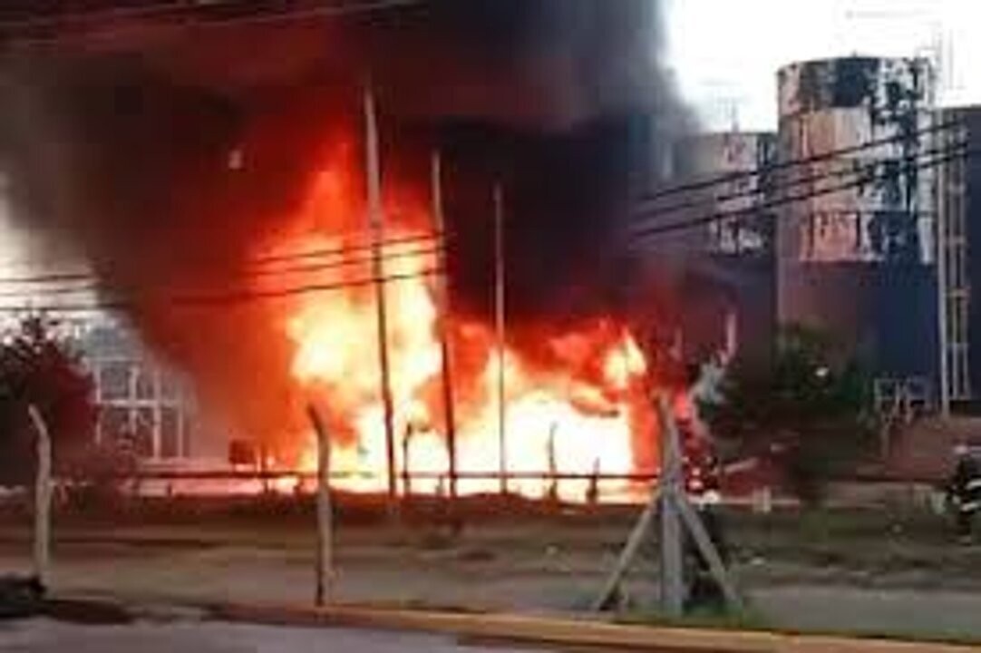Worker Dies in Argentine Industrial Park Fire