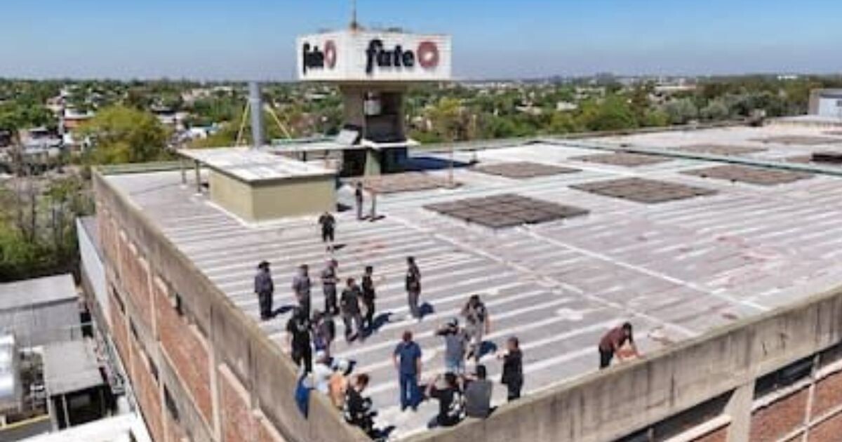 Суд обязал компанию FATE выплатить зарплату рабочим до июня