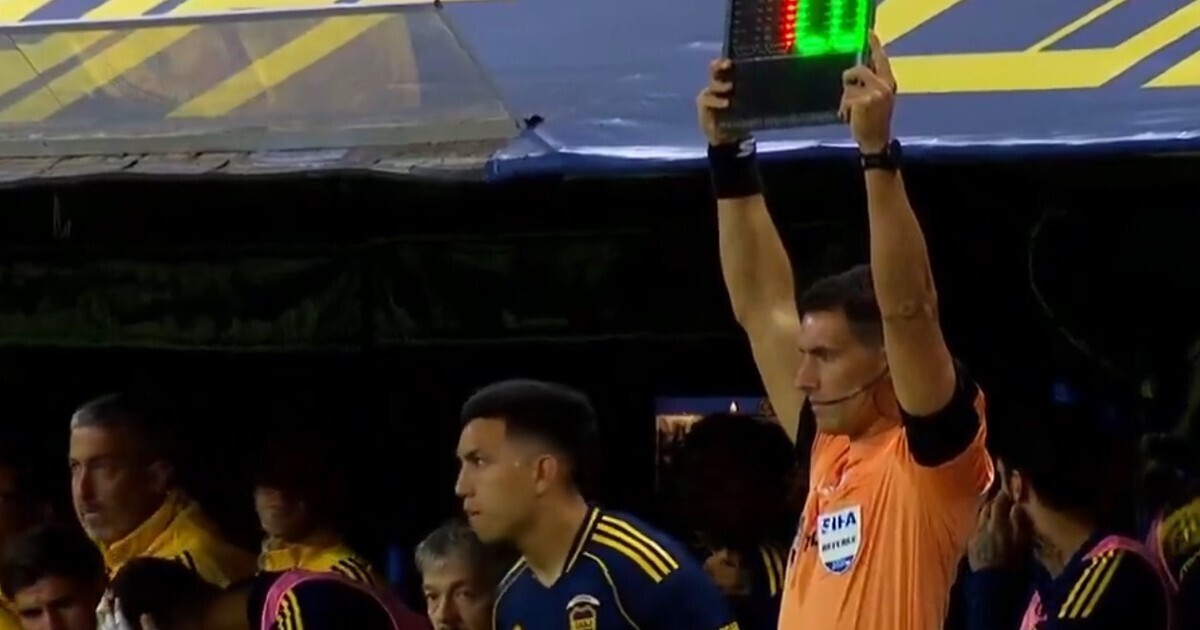 Boca Juniors Board Undermines Head Coach's Authority